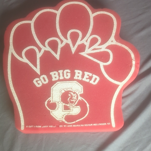 Other - Vintage Go Big Red Bear Claw